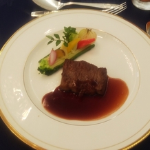 東京ベイ舞浜ホテル ファーストリゾートの画像｜試食したお肉。とても柔らかで美味しかったです。