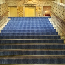 ホテルニューグランドの画像｜大階段