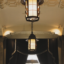 ホテルニューグランドの画像｜ロビーの天井