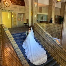ホテルニューグランドの画像｜大階段でのロケーション撮影