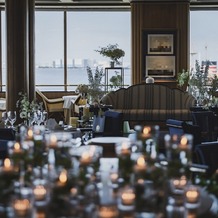 レストラン ル・ノルマンディ(ホテルニューグランド)の画像|装花やキャンドルの装飾でとても素敵に仕上げていただきました!