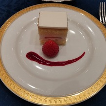 ロイヤルパークホテルの画像｜ケーキ