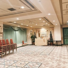 ロイヤルパークホテルの画像｜最上階の披露宴会場（左側）