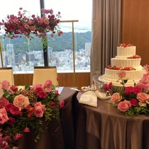 ホテルオークラ神戸の画像｜日比谷花壇ウエディングの方を指名して、会場コーディネートをしていただきました。