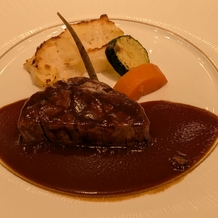 西鉄グランドホテルの画像｜試食の際両親がソースの味が気になっていたので、ソースのみ気に入っていたものに変更してもらいました