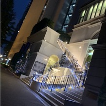 アニヴェルセル 大阪の画像｜夜の装飾が綺麗です