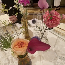 レストランひらまつ レゼルヴの画像｜テーブル装花