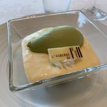 オーベルジュ・ド・リル　ナゴヤの画像｜デザート
桃が中にあり非常に美味しかったです。
