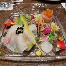 The New Hotel Kumamoto（ザ・ニューホテル熊本）の画像｜帆立貝の蕪包みキャビア添えとスモークサーモン花飾り
