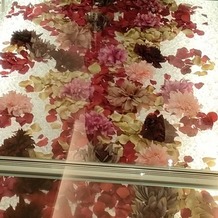 CASA FELIZ（カーサフェリス）の画像｜バージンロードの装花