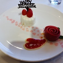 セルリアンタワー東急ホテルの画像｜祝福のケーキ