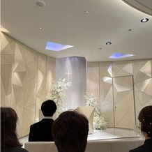 ＡＮＡインターコンチネンタルホテル東京の画像｜挙式会場は白で統一され華やかな雰囲気でした。