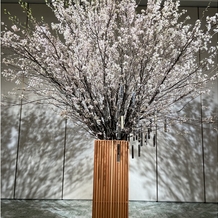  The Okura Tokyo(オークラ東京）の画像｜披露宴会場の後ろに大きな桜。