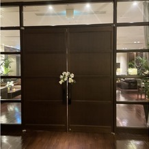 ラグナスイート名古屋　ホテル＆ウエディングの画像｜控え室入口