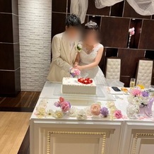 ラグナスイート名古屋　ホテル＆ウエディングの画像｜ケーキ入刀