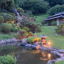 マナーハウス島津重富荘の画像｜午後からの挙式で、披露宴が終わる頃には日が沈みかけてました。夜も庭園のライトアップが綺麗でした。