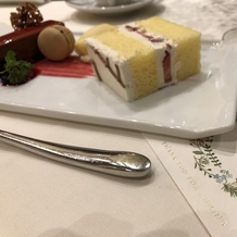 ラグナスイート新横浜　ホテル＆ウエディングの画像｜デザートはケーキだけでなくマカロン等もありました。美味しかったです。