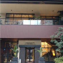 ラグナスイート新横浜　ホテル＆ウエディングの画像｜エントランス
