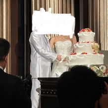 ホテルオークラ京都の画像｜ケーキ入刀の場面です