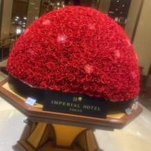 帝国ホテル 東京の画像｜エントランスの薔薇