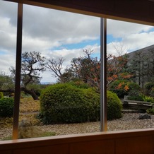 帝国ホテル　大阪の画像｜庭園で前撮りもできます