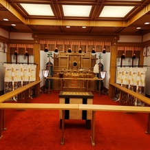 帝国ホテル　大阪の画像｜お賽銭箱は、挙式当日には撤去されているとのことでした。とっても素敵でした。
