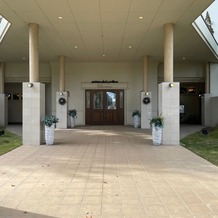 マリエール　ガーデン　バーベナ　（Ｍａｒｒｉｙｅｌｌ　Ｇａｒｄｅｎ　Ｖｅｒｂｅｎａ）の画像｜式場入口