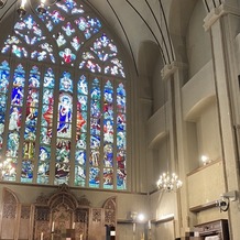 マリエール山手(セント・リージェンツ大聖堂)の画像｜ステンドグラスが素敵