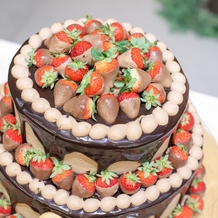 アンジェローブ（Ｗｅｄｄｉｎｇ　Ｉｓｌａｎｄ　Ａｎｇｅｒｏｂｅ）の画像｜チョコレートのウエディングケーキ