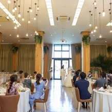 アンジェローブ（Ｗｅｄｄｉｎｇ　Ｉｓｌａｎｄ　Ａｎｇｅｒｏｂｅ）の画像｜とても広く、開放感のある作り