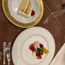 セントパトリック・チャーチ／ロイヤルホールヨコハマの画像｜ウェディングケーキとデザート