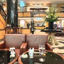 ホテルメトロポリタン盛岡　ＮＥＷ　ＷＩＮＧの画像｜一階カフェ