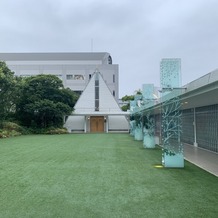 浦安ブライトンホテル東京ベイの画像｜チャペル前ガーデン