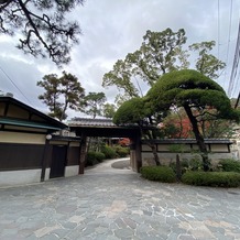 THE　GARDEN　PLACE　SOSHUEN（蘇州園）の画像｜式場とは思えない立派な入り口
