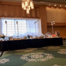 ホテルオークラ福岡の画像｜ロビーでコース料理サンプル一覧