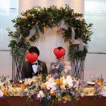 Ｖｅｒｔ　Ｎｏｉｒ（ヴェールノアール）の画像｜テーブルのお花とドレスがとてもマッチしていました。
