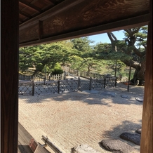 讃岐迎賓館（栗林公園　商工奨励館）の画像｜会場内の庭園の風景です。