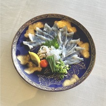 別府温泉 杉乃井ホテルの画像｜コースで追加すると食べられるフグ刺しです。ポン酢に合う、おいしい料理でした。