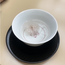 明治神宮・明治記念館の画像｜桜の味の温かい飲み物です。