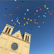 マリエール神水苑の画像｜結婚式当日は快晴。バルーンリリースは大成功。