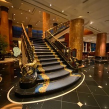 ウェスティンホテル東京の画像｜階段周りの様子
床や柱なども素敵