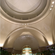ウェスティンホテル東京の画像｜チャペルの天井はかなり高く開放感