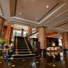 ウェスティンホテル東京の画像｜エントランスの大階段