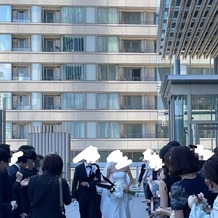 ザ・リッツ・カールトン東京の画像｜フラワーシャワー会場