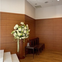 ウェディングスホテル・ベルクラシック東京の画像｜チャペルお花