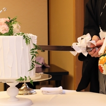ホテル椿山荘東京の画像｜料亭「錦水」では本来用意がない入刀用ケーキを、特別にご用意くださいました。ありがとうございました。