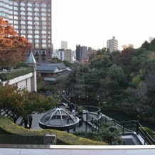 ホテル椿山荘東京の画像｜披露宴有明から見た庭園