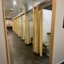 ホテル椿山荘東京の画像｜ロッカーの奥の着替えスペースも広くて清潔感がありよかったです。