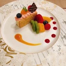 奈良ホテルの画像｜レアチーズのミルフィユ仕立て
