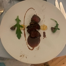 RESTAURANT LUKE with SKY LOUNGE（レストラン ルーク ウィズ スカイラウンジ）の画像｜切り分けてくれて盛り付けも素敵にしてもらえて感動